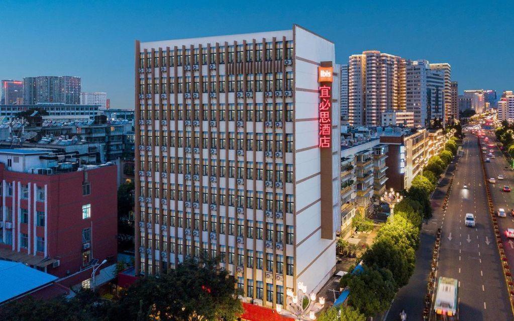 Ibis Kunming Beijing Rd Hotell Exteriör bild
