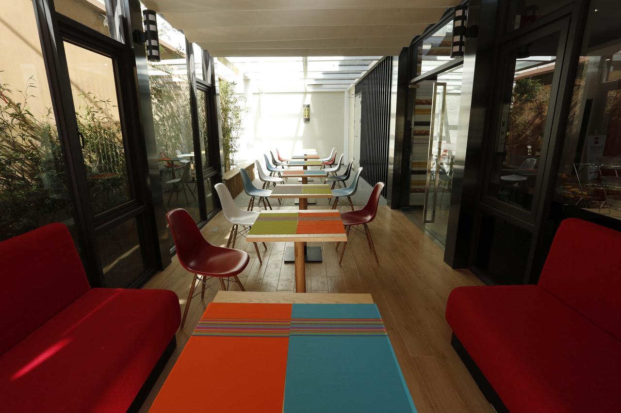 Ibis Kunming Beijing Rd Hotell Exteriör bild
