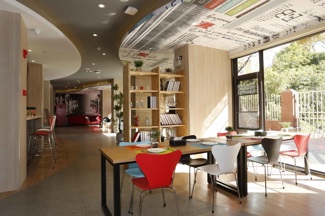 Ibis Kunming Beijing Rd Hotell Exteriör bild