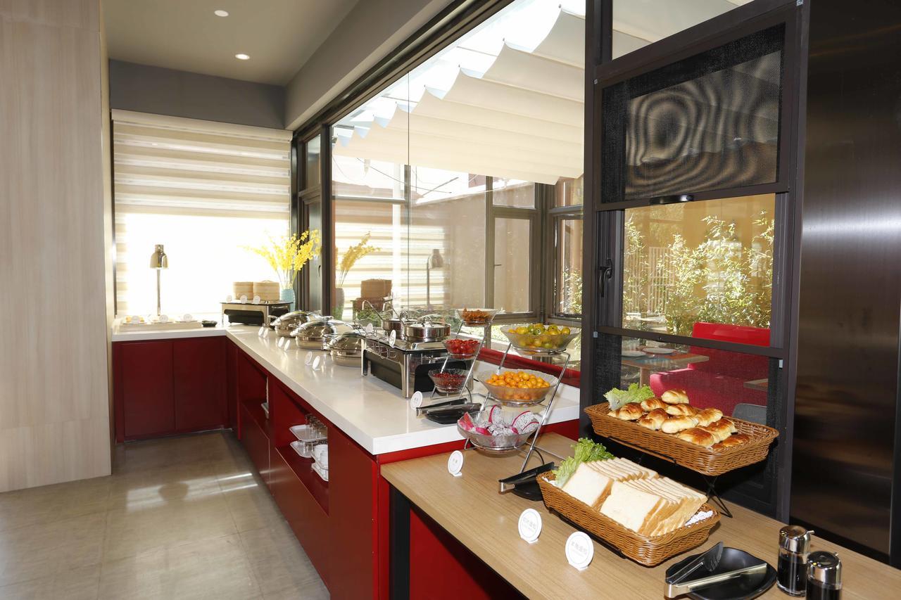 Ibis Kunming Beijing Rd Hotell Exteriör bild